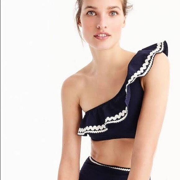 ✨One-shoulder bikini top with rickrack✨ - Picture 2 of 9